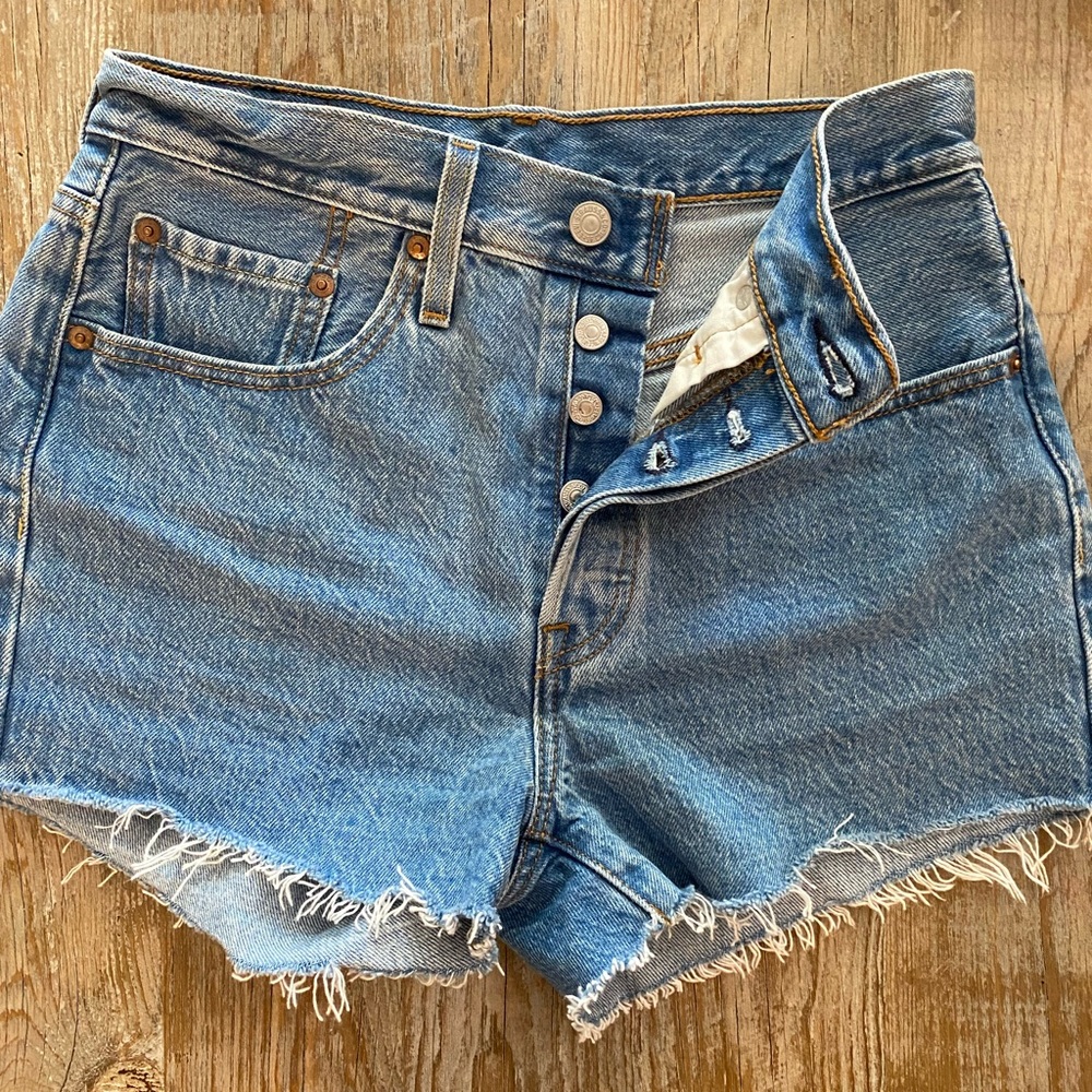 Levi’s 501 high rise shorts